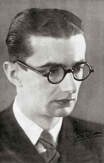 «Eξήντα χρόνια Eθνικό Θ�ατρο, 1932-1992», εκδ. K�δρος).