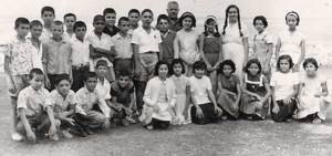 Δημοτικό σχολείο Λίμνης Ευβοίας Κ. Φλέσσας 1960. Αρχείο: Μιχάλη & Ελένης Φλέσσα. 