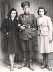 Σχολή εφέδρων Αξιωματικών Σύρου Κ. Φλέσσας. Αρχείο: Μιχάλη & Ελένης Φλέσσα. 