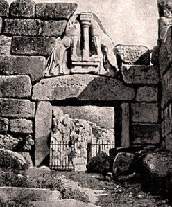 Μυκήνες – Η πύλη των Λεόντων (Αχρονολόγητη φωτογραφία).