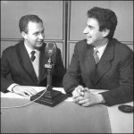 Ο Μίκης Θεοδωράκης δίνει συνέντευξη στην Ελληνική υπηρεσία του BBC το&nbsp;1958.