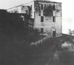 Η είσοδος στο κτήριο των&nbsp;φυλακών.