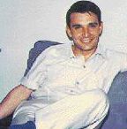 Ο Στρατής Χαβιαράς σε φωτογραφία από την εποχή της γνωριμίας του με την Μαίριλυν&nbsp;Μονρόε.