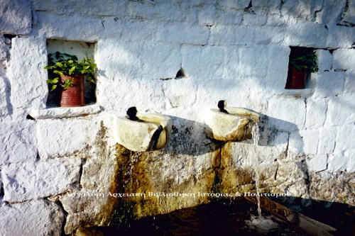 Κρήνη στην Κρύα Βρύση, Δήμου Άργους – Μυκηνών. Αρχείο: Αργολική Βιβλιοθήκη. Φωτογραφία: Γιώργος Αντωνίου.   