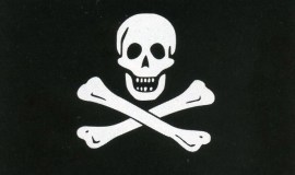 Η σημαία του Εντουαρντ Ινγκλαντ (Edward England), ίσως του πρώτου πειρατή που χρησιμοποίησε αυτό το σύμβολο.