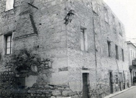 Ενετικό κτίριο μερική άποψη από Ν.Δ.