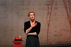 Courtney Walsh (Κλυταιμνήστρα)