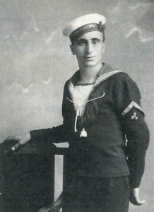 Ο Χρήστος Κ. Αίσωπος στην αρχή της θητείας του στο Ναύσταθμο.