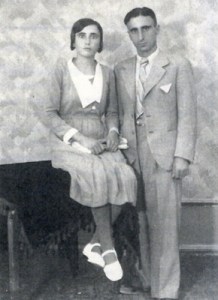 Ο Χρήστος Αίσωπος με την αδελφή του Ευγενία Τυροβολά που έμελλε να ζήσει το τραγικό τέλος του.