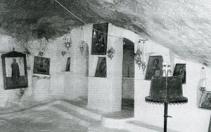 Κυρίως Ναός Ι. Μονής Παναγίας Γυμνού (Φαρμακά)